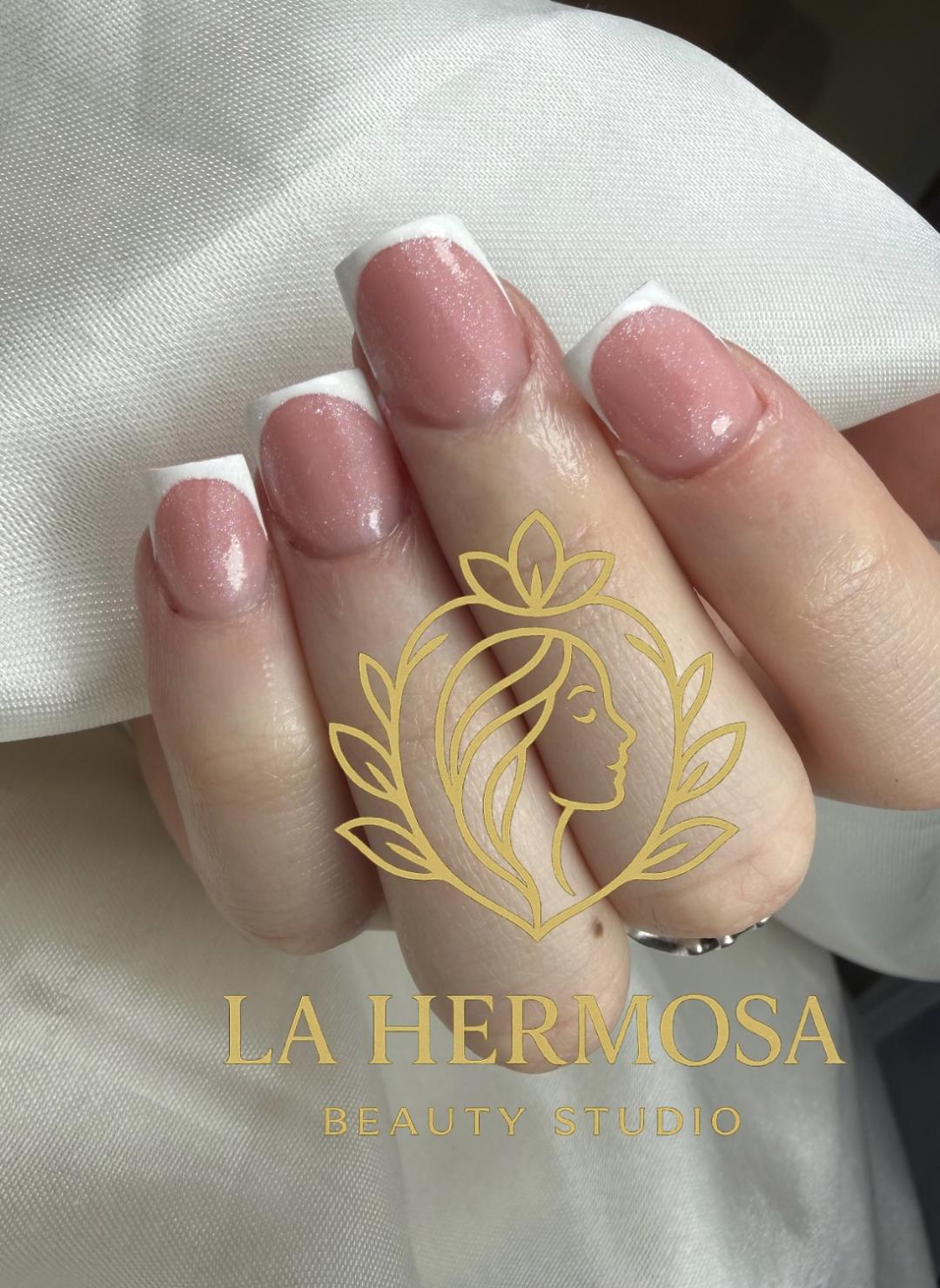 La Hermosa Beauty Studio #beograd Korekcija noktiju Korekcija izlivanja noktiju gelom - M dužina