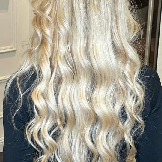 Esthetique Privé #beograd Ombre, sombre, balayage Balayage + Preliv +Feniranje + Šišanje +Black C