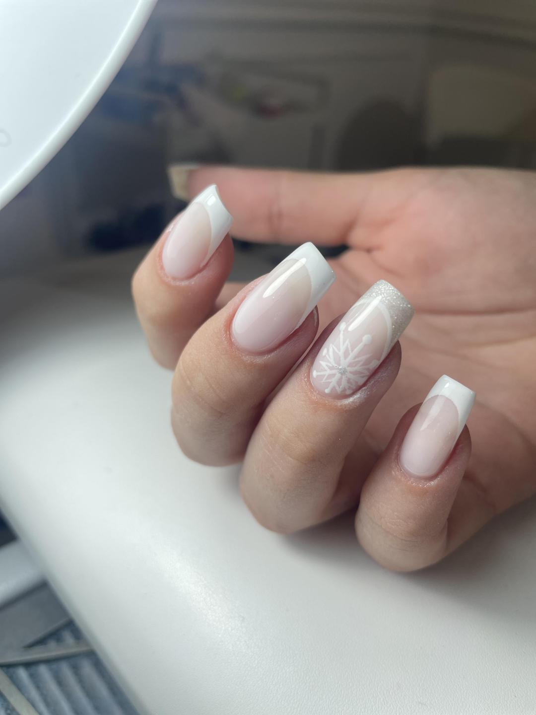 Ojačavanje prirodnih noktiju gelom - french - Dve mace 2, Beograd Ojačavanje noktiju Nokti Ojačavanje noktiju, Beograd, Banovo brdo