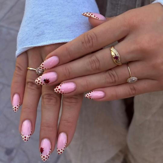 Sarita secret #beograd Manikir Manikir + gel lak korekcija