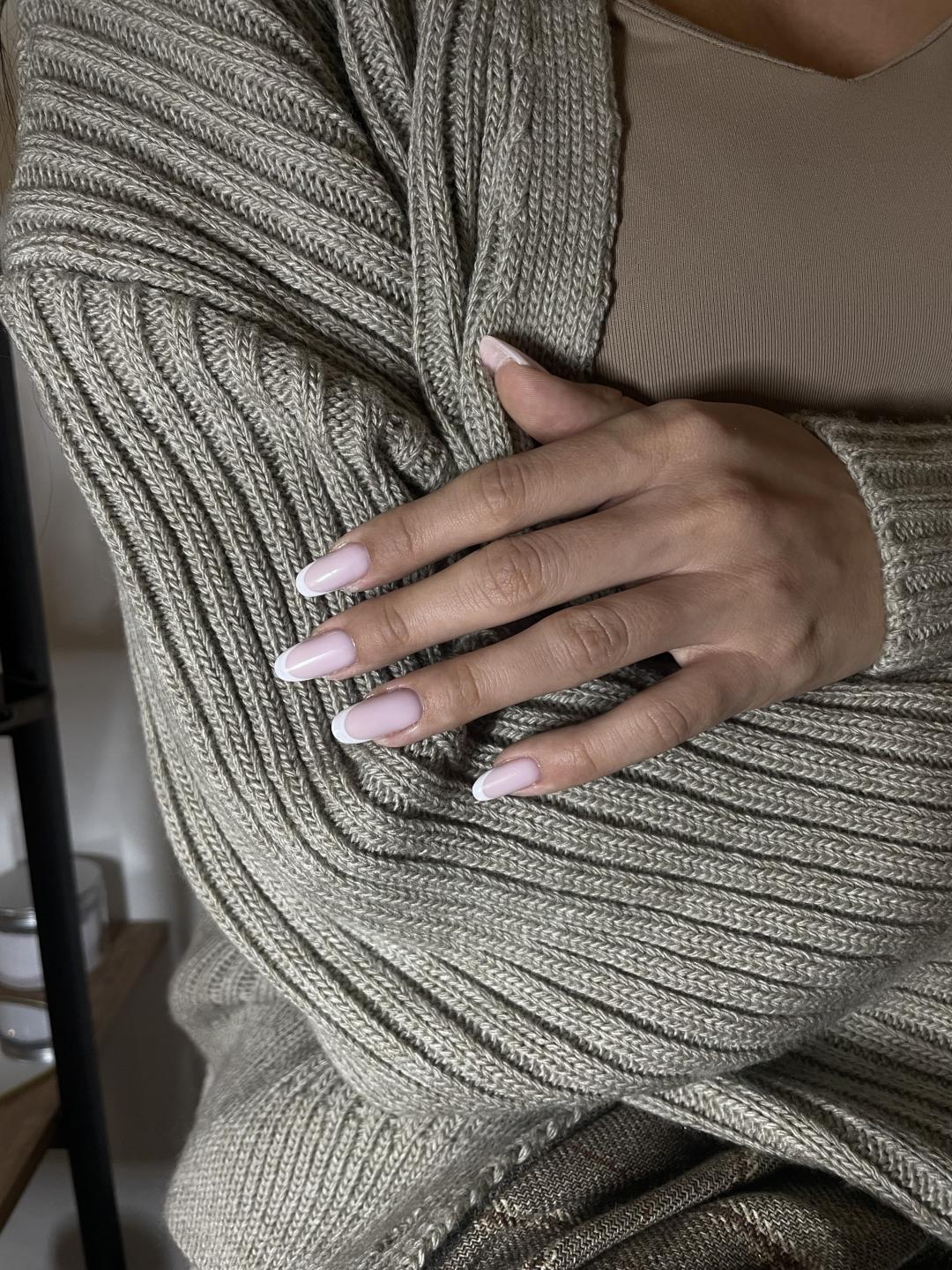 Ojačavanje noktiju gelom + french - Studio Atina, Beograd Ojačavanje noktiju Nokti Ojačavanje noktiju, Beograd, Zvezdara