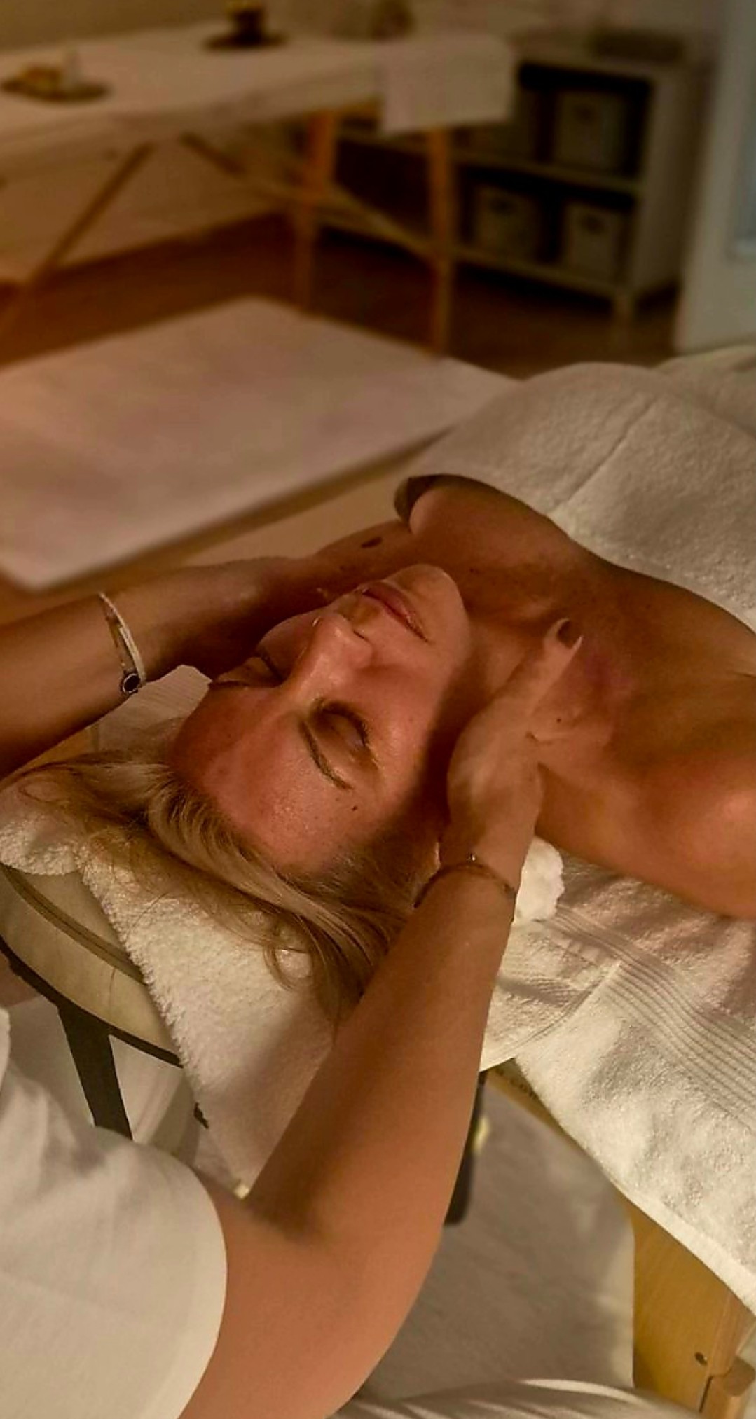 Face gym - 60 minuta - Glow Holistic Studio, Beograd Masaža lica Lice Masaža lica, Beograd, Novi Beograd blokovi, Belville, Savski kej