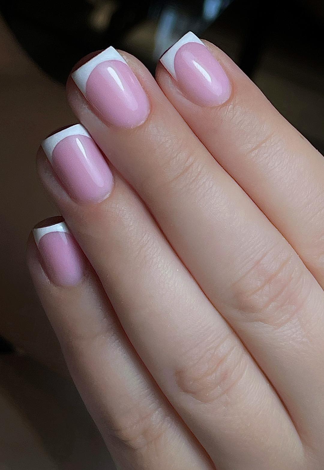 French - dodatak uz uslugu - Nails Studio, Beograd Lakiranje noktiju Nokti Lakiranje noktiju, Beograd, Banovo brdo
