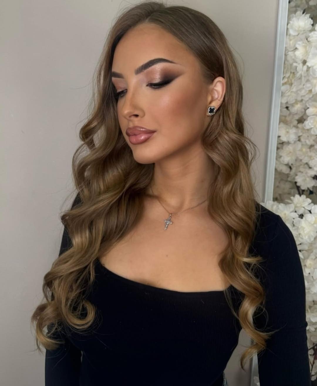 Miss Staša #nis Make-up / šminkanje Profesionalno šminkanje + veštačke trepavice