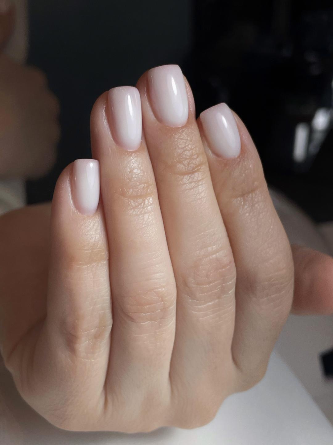 Gel lak / rubber baza - Nails Studio, Beograd Ojačavanje noktiju Nokti Ojačavanje noktiju, Beograd, Banovo brdo