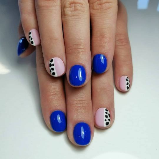 Nail office - TC BIG Rakovica #beograd Korekcija noktiju Korekcija noktiju gelom + boja - S dužina