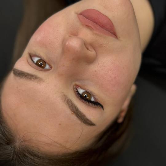 Jo Lash Academy #novisad Air brush potamnjivanje kože Regularni ruski volumen