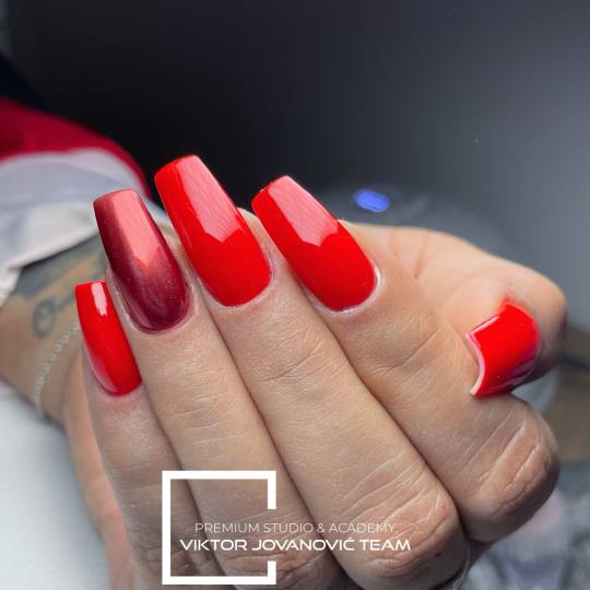 BEAUTY CENTER Viktor Jovanović #subotica Nadogradnja noktiju Korekcija noktiju - L velicina