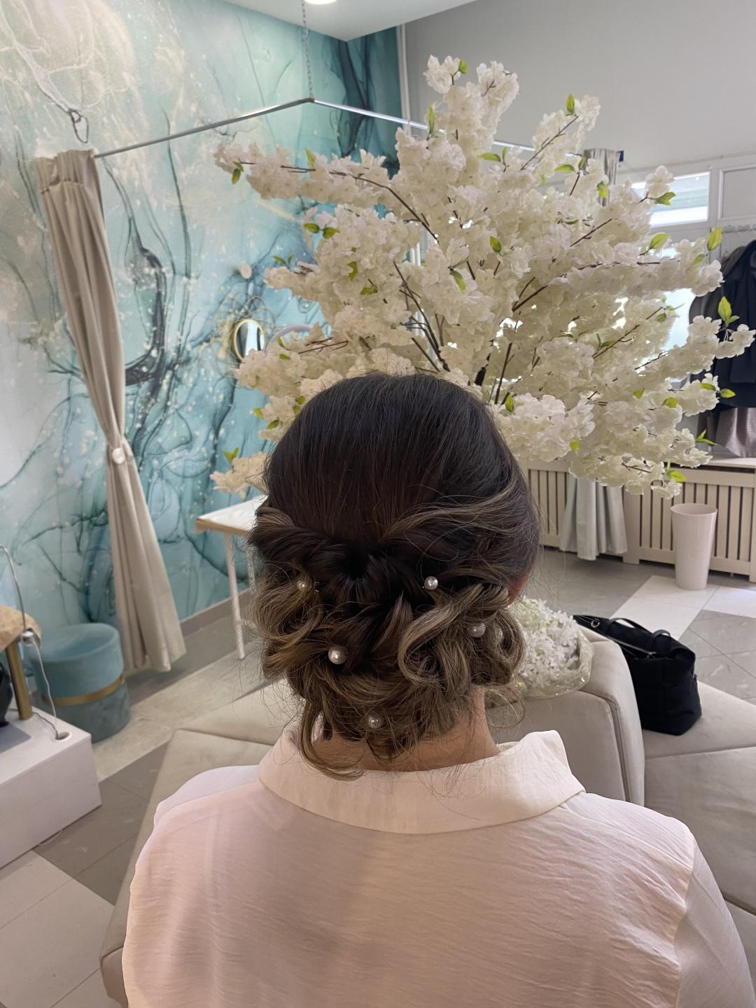 Studio Corte #novisad Svečane i frizure za svadbu Svečana frizura