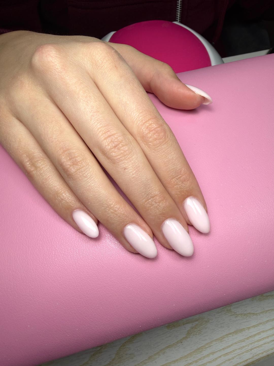 Beauty room Zvezdara #beograd Izlivanje noktiju Izlivanje noktiju gelom - S dužina