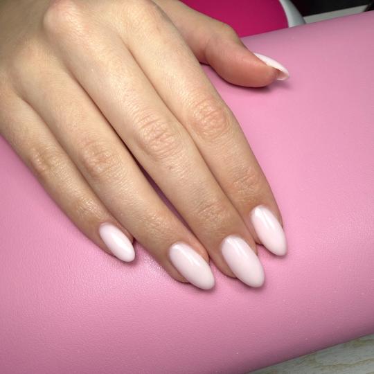 Beauty room Zvezdara #beograd Izlivanje noktiju Izlivanje noktiju gelom - S dužina