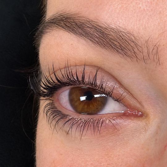 La Hermosa Beauty Studio usluga