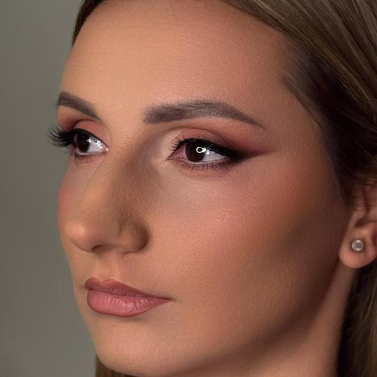 The Mat #beograd Make-up / šminkanje Profesionalno šminkanje