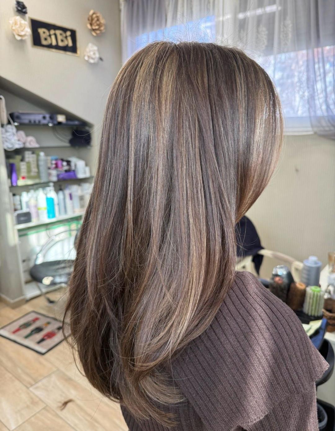 Bibi beauty centar #beograd Pramenovi Pramenovi na foliju u 1 / 2 boje / blanšem + olaplex+ preliv - duga kosa