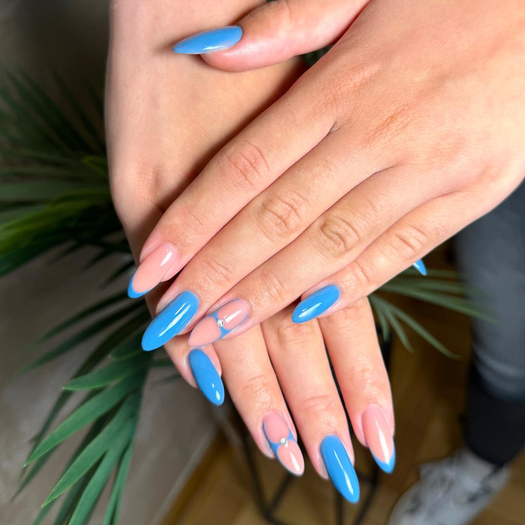 Korekcija izlivanja noktiju gelom - L dužina - Beauty room Zvezdara, Beograd Izlivanje noktiju Nokti Izlivanje noktiju, Beograd, Zvezdara