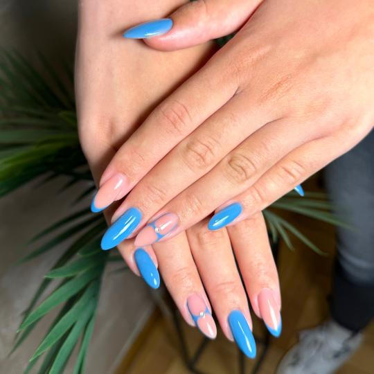 Beauty room Zvezdara #beograd Izlivanje noktiju Korekcija izlivanja noktiju gelom - L dužina Nokti