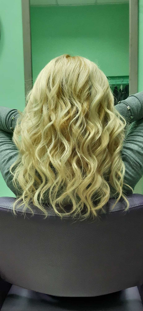 Estetik & Hairstilyst studio F #beograd Feniranje i stilizovanje Feniranje na talase / lokne - extra duga kosa