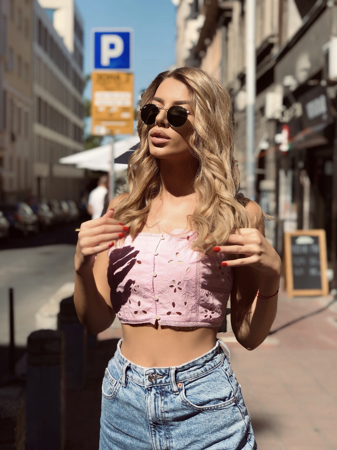 Beauty Centar 2313 #beograd Feniranje i stilizovanje Feniranje na ravno- duga kosa