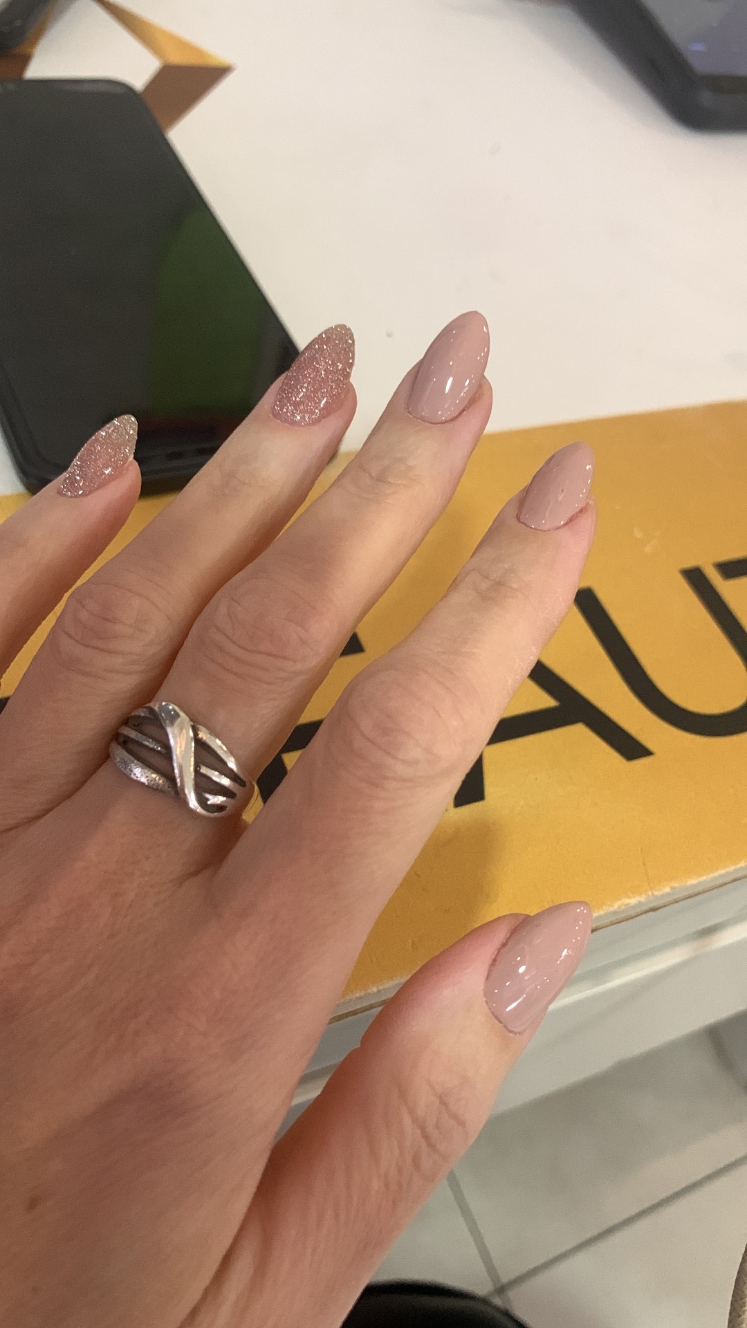 Kalina Beauty #beograd Manikir Manikir + ojačavanje noktiju gelom + gel lak / lak