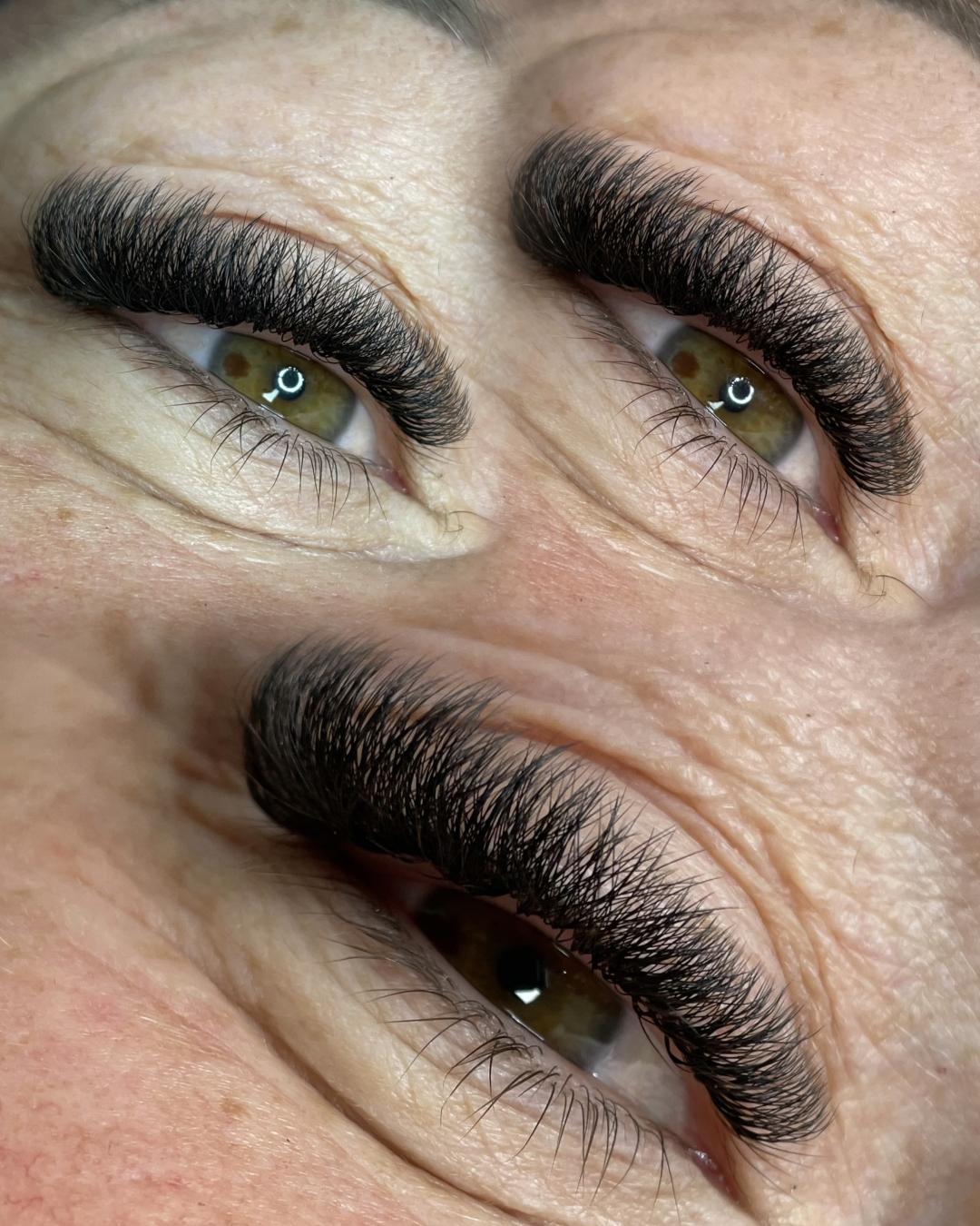 Nadogradnja svilenih trepavica - ruski volumen - Mask, Beograd Nadogradnja trepavica Lice Nadogradnja trepavica, Beograd, Žarkovo, Cerak, Bele vode