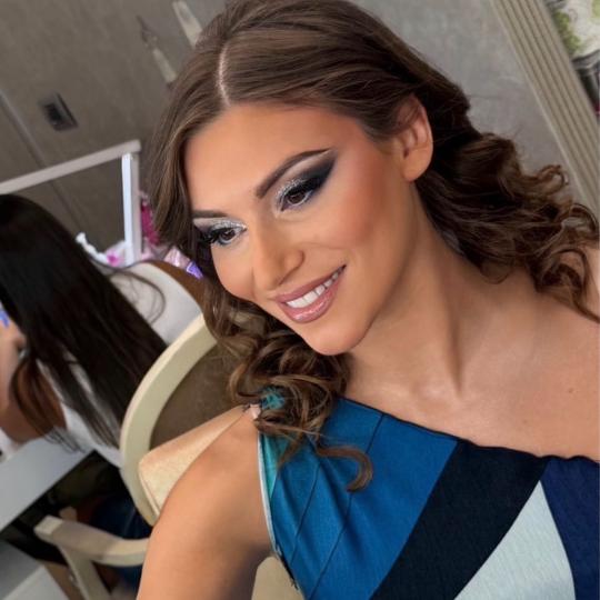Bibi beauty centar #beograd Make-up / šminkanje Profesionalno šminkanje + veštačke trepavice + s