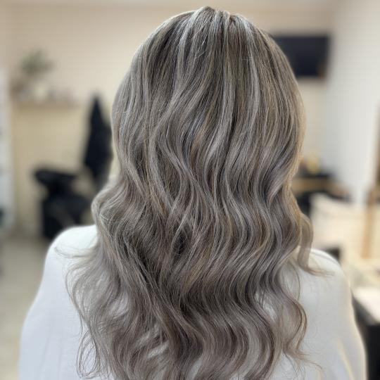 Atelier Kat #beograd Ombre, sombre, balayage Pramenovi - kosa srednje dužine