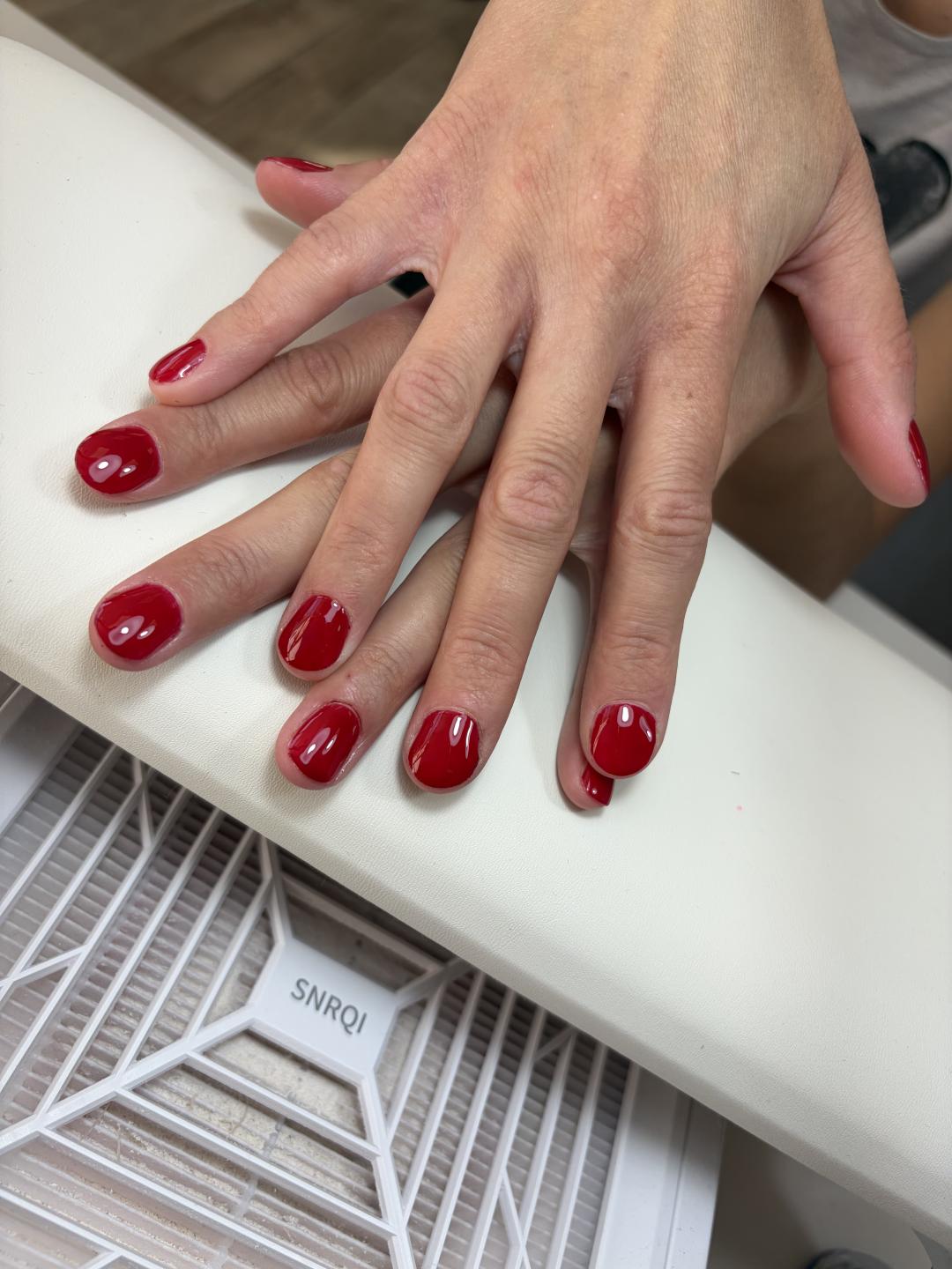 Gel lak / rubber baza - ruke - LM hair studio, Beograd Gel lak Nokti Gel lak, Beograd, Kaluđerica, Grocka