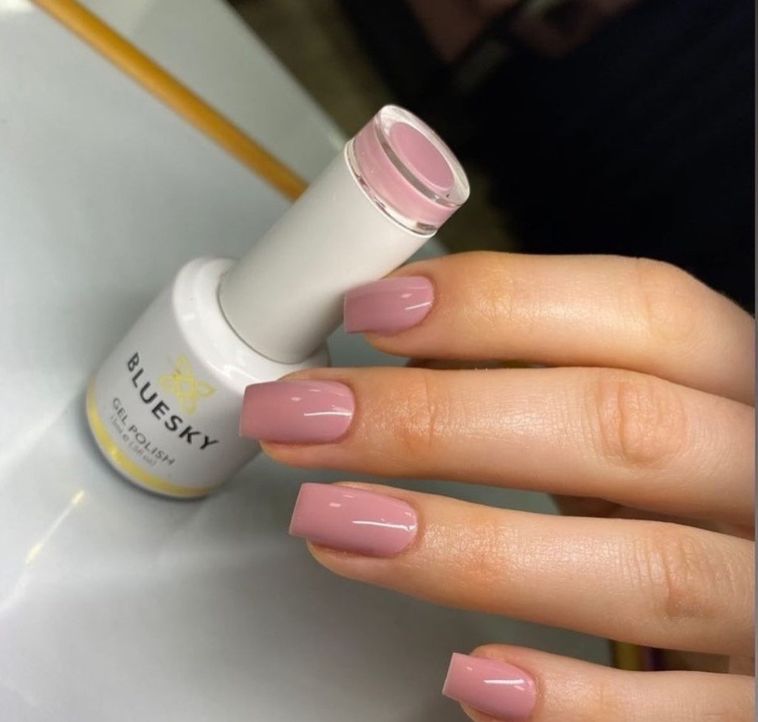 Viva Derm #beograd Manikir Manikir + gel lak (Rubber baza)