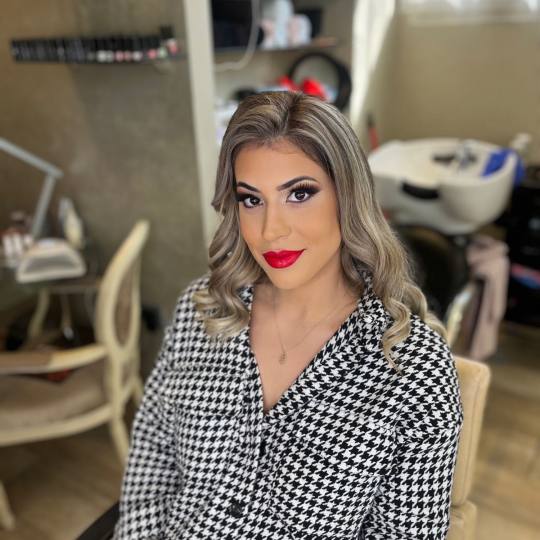 Bibi beauty centar #beograd Make-up / šminkanje Profesionalno šminkanje + veštačke trepavice + s