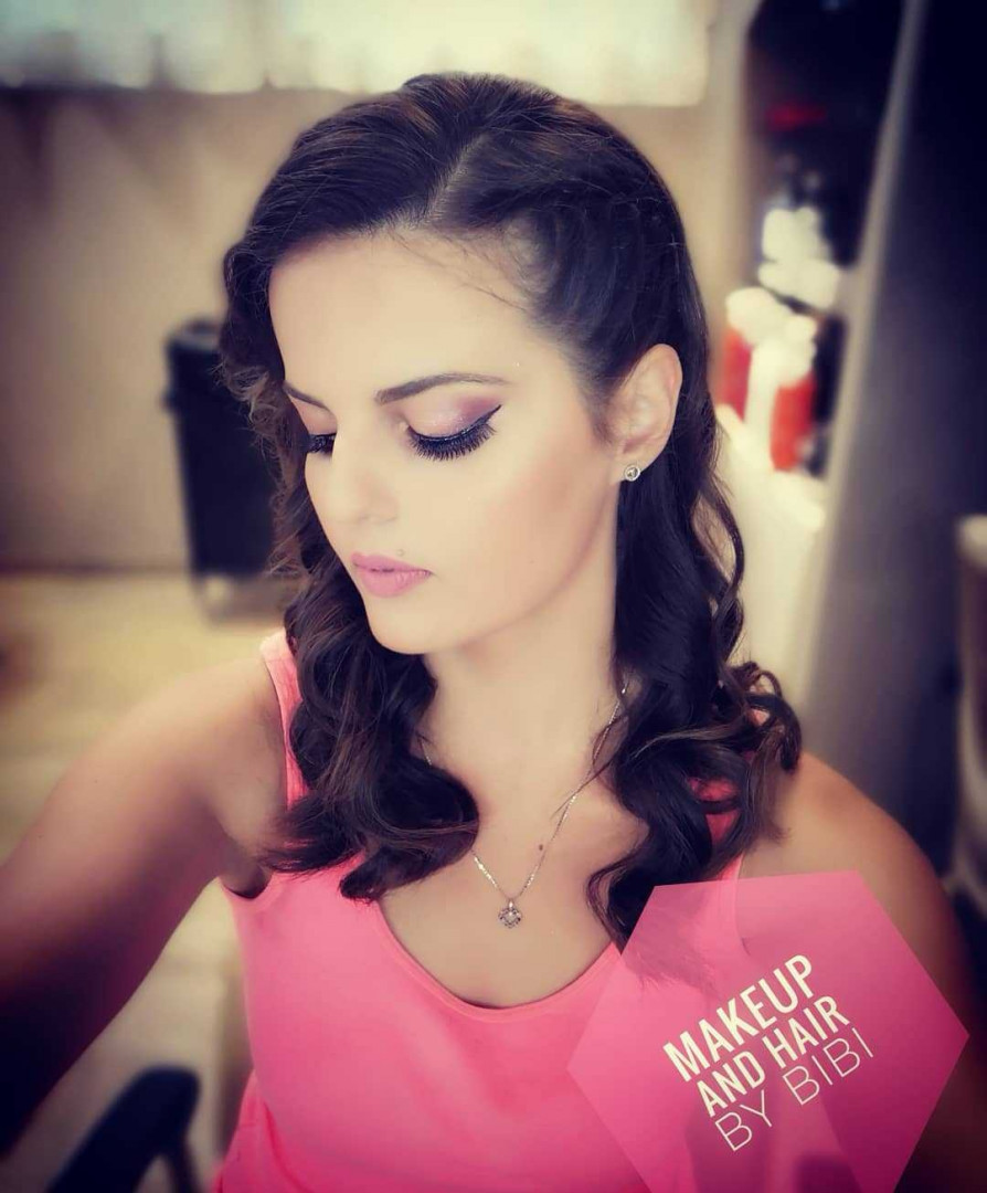Bibi beauty centar #beograd Make-up / šminkanje Profesionalno šminkanje + veštačke trepavice + svečana frizura