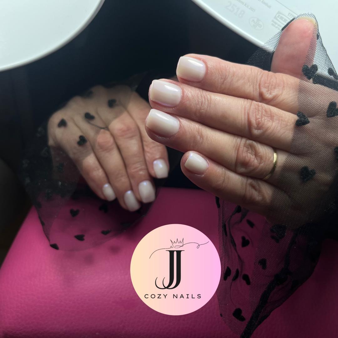 Korekcija noktiju - S dužina - Atelier Kat, Beograd Korekcija noktiju Nokti Korekcija noktiju, Beograd, Mirijevo