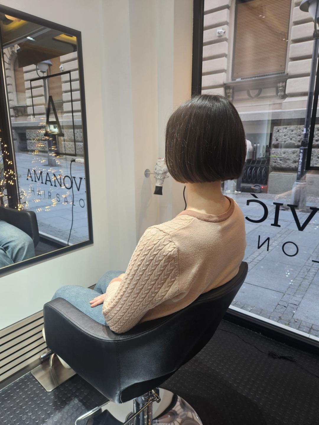 Žensko šišanje - sve dužine kose, feniranje uključeno - Amanović, Beograd Žensko šišanje Frizerski saloni Žensko šišanje, Beograd, Centar, Stari grad, Dorćol