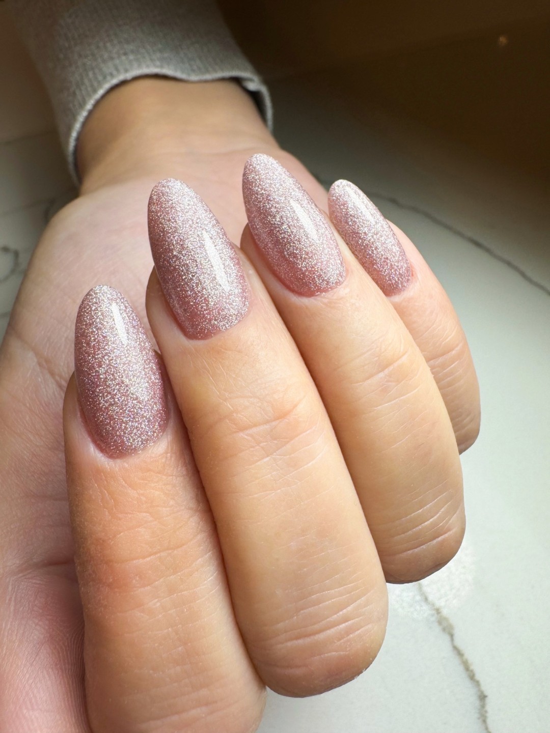 Lavish Nail and Cosmetics Lounge #beograd Ukrašavanje noktiju Korekcija gel laka + manikir