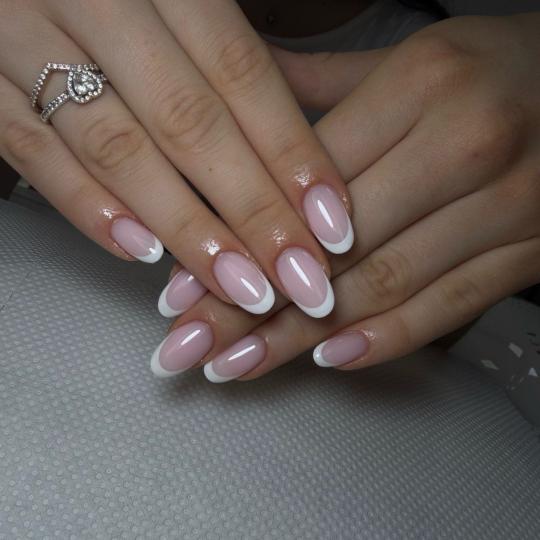 Sneža Nails #beograd Izlivanje noktiju Izlivanje noktiju gelom - M dužina