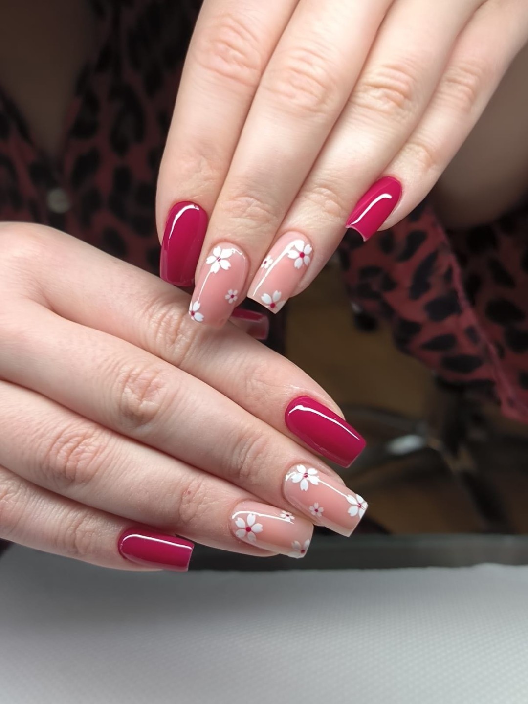 Bibi beauty centar #beograd Izlivanje noktiju Izlivanje noktiju gelom - dugi nokti