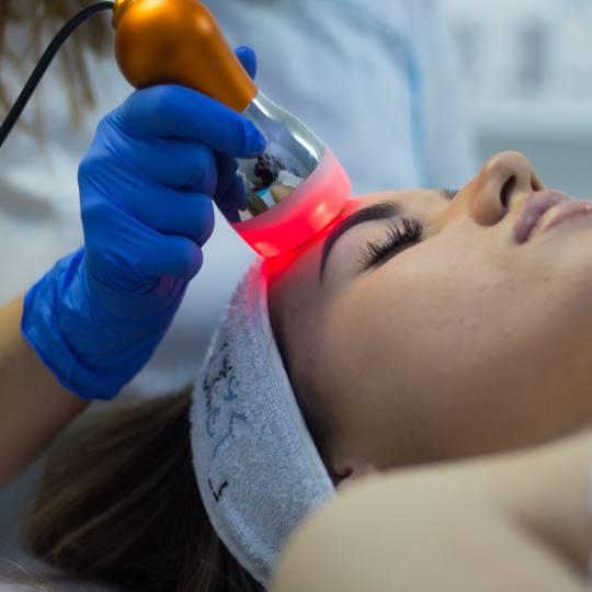 Sonnet beauty concept center #beograd Tretman lica Mezoporacija + radiotalasni lifting lica