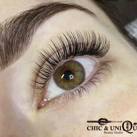 Chic & Unique Beauty Studio #beograd Nadogradnja trepavica Istaknite Vase ? i lepotu  trepavicama Na