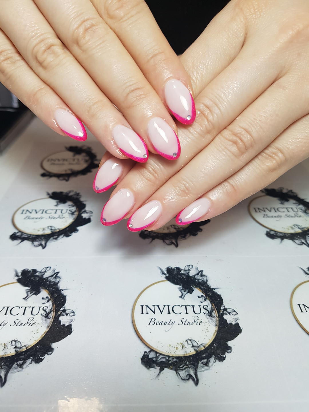 Invictus #beograd Ojačavanje noktiju Ojačavanje prirodnih noktiju gelom - S dužina