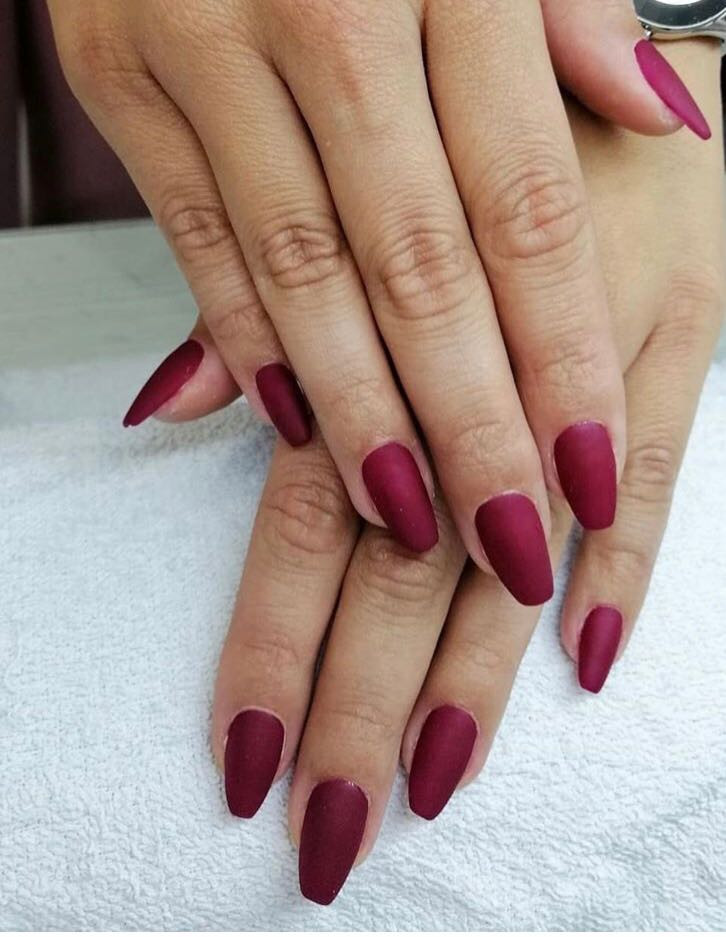 Izlivanje noktiju gelom - S dužina - Silhouette Beauty studio, Beograd Izlivanje noktiju Nokti Izlivanje noktiju, Beograd, Bežanijska kosa, Bežanija, Ledine, Surčin
