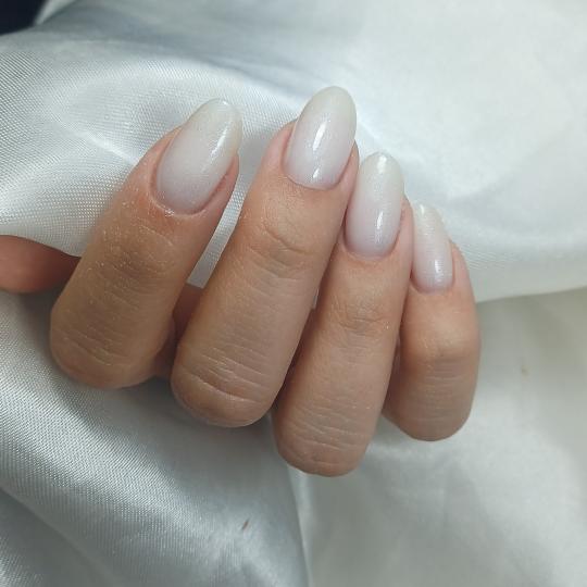 La Hermosa Beauty Studio usluga