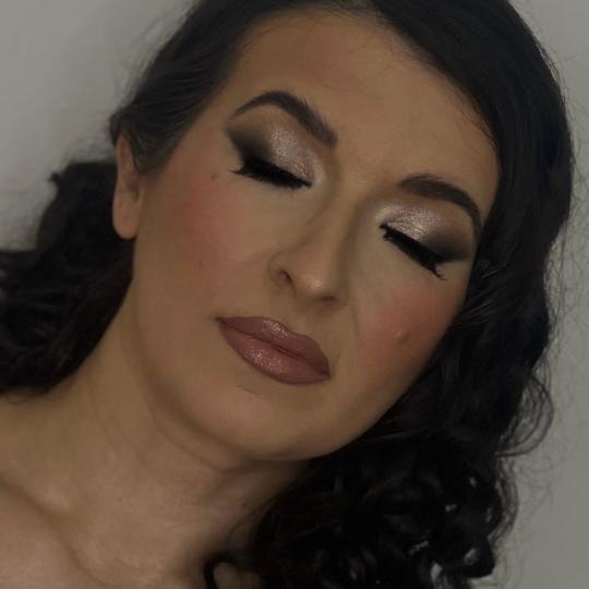 Maria's Beauty #nis Make-up / šminkanje Profesionalno šminkanje + veštačke trepavice
