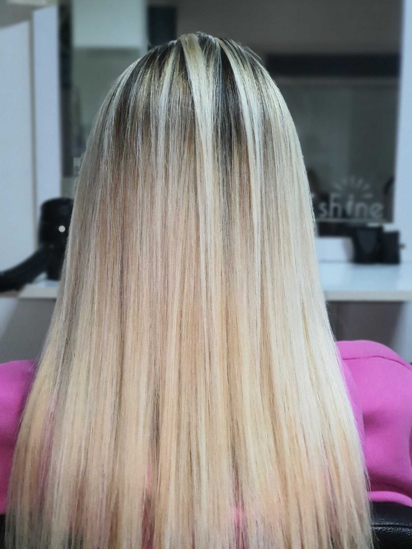 Aki Shine #krusevac Ombre, sombre, balayage Balayage + preliv + feniranje na ravno - sa izrastkom