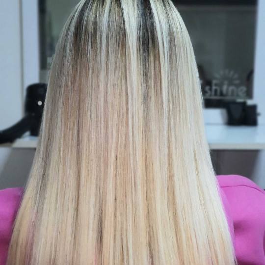 Aki Shine #krusevac Ombre, sombre, balayage Balayage + preliv + feniranje na ravno - sa izrastkom Ba