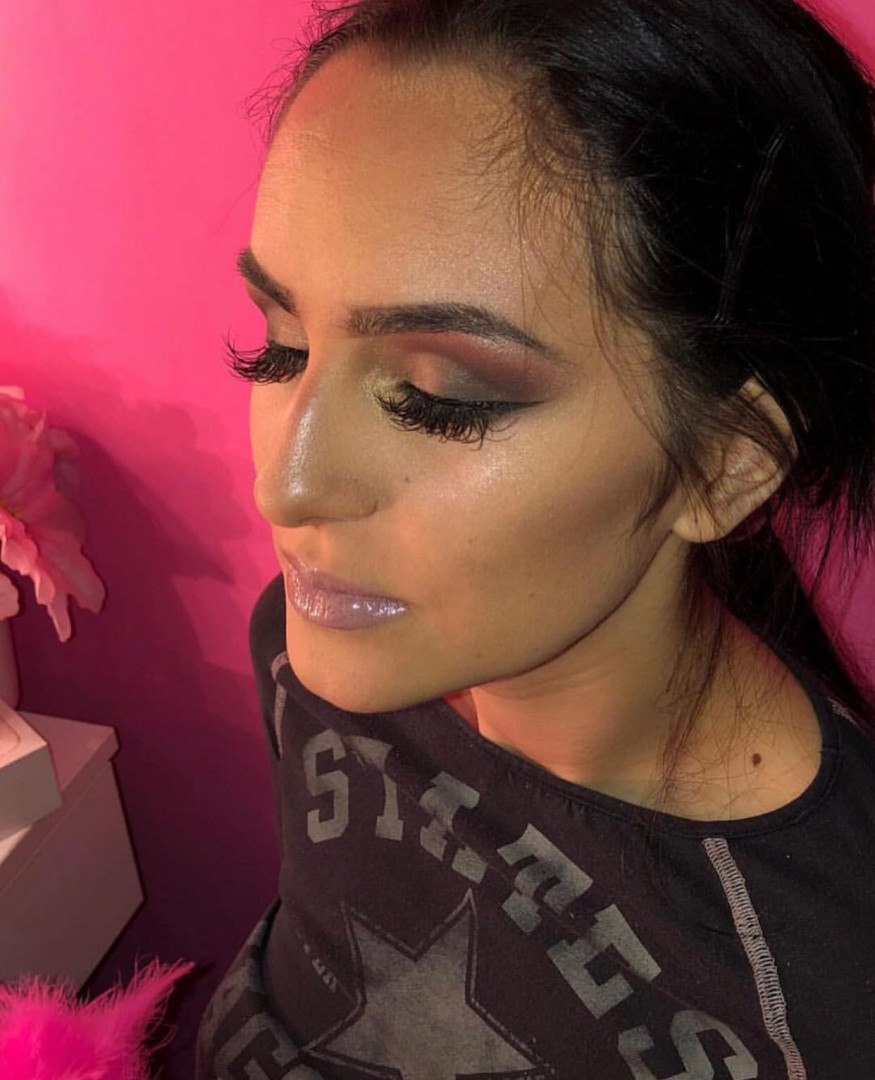 Mademoiselle Beauty #beograd Make-up / šminkanje Profesionalno šminkanje + veštačke trepavice