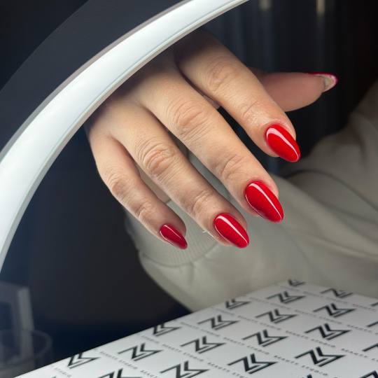 MN Beauty studio #beograd Izlivanje noktiju Korekcija noktiju / ojačavanje noktiju / rubber baza