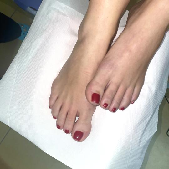 Nastja beauty studio #beograd Estetski pedikir Estetski pedikir + gel lak