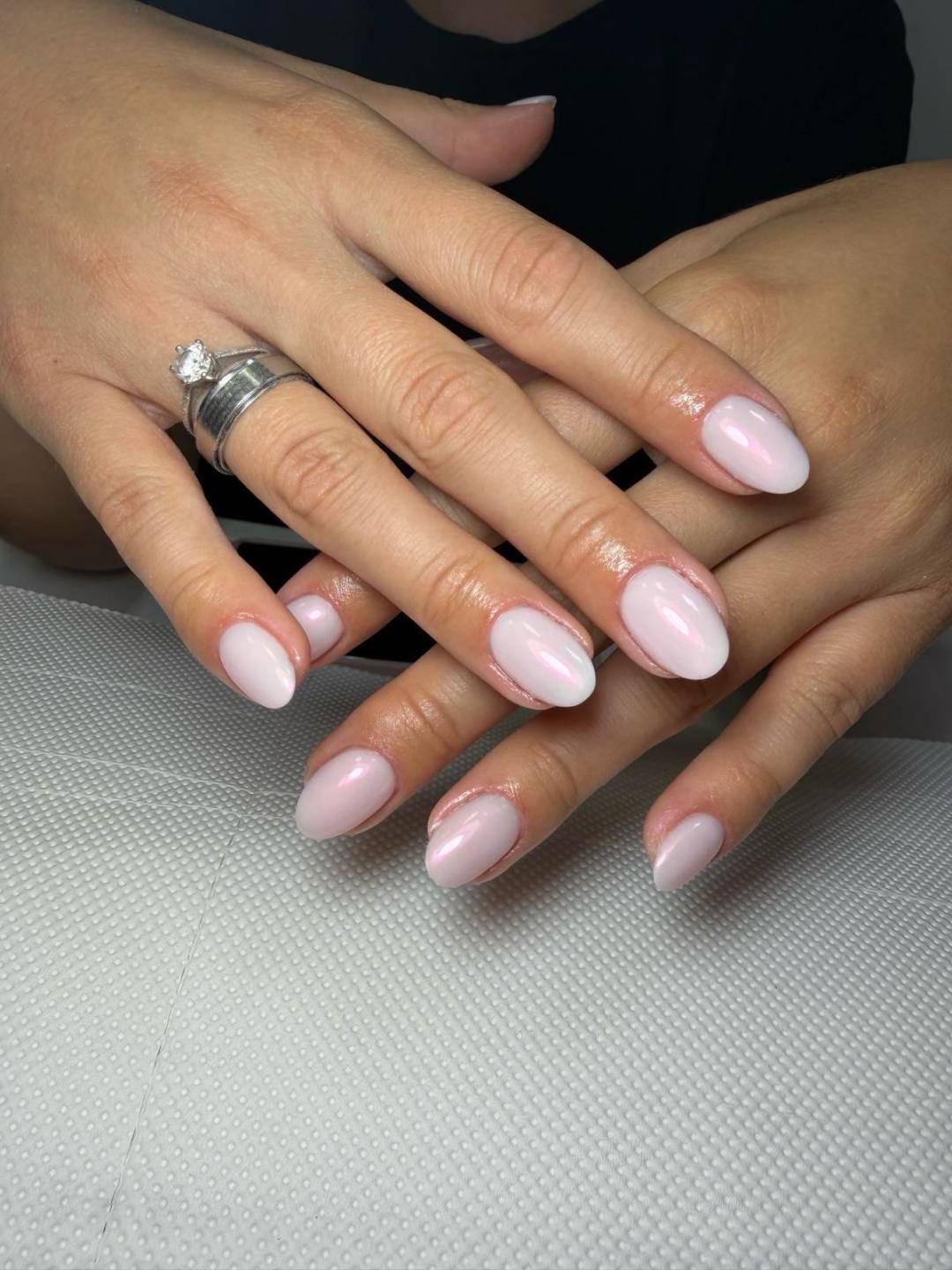 Sneža Nails #beograd Izlivanje noktiju Korekcija noktiju salonski rad - M dužina