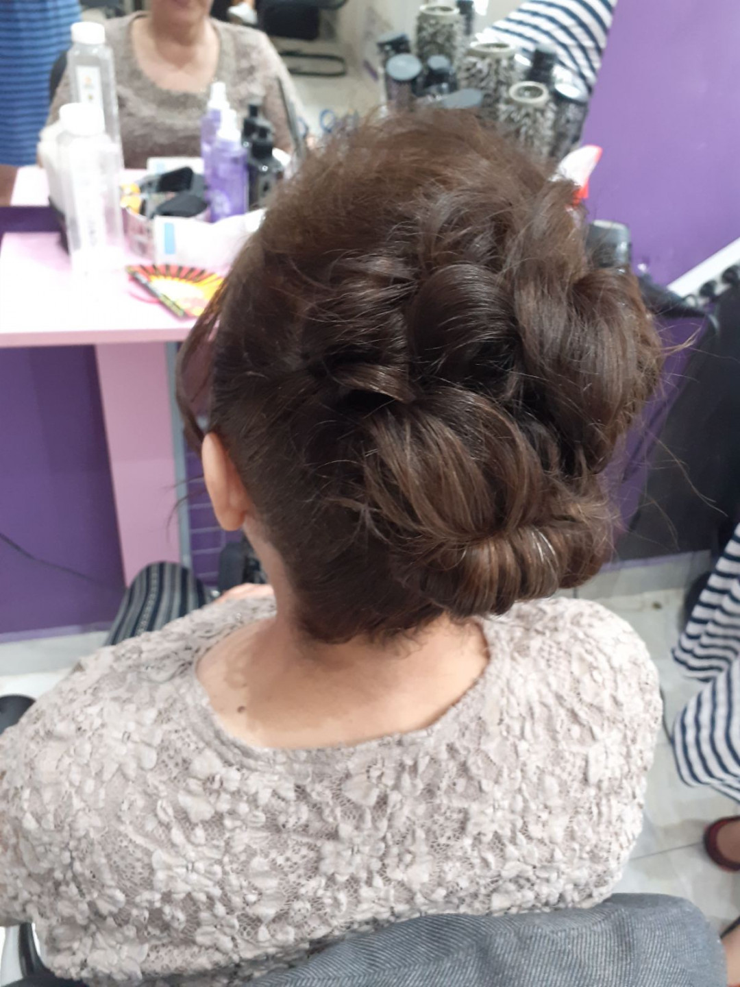 Beauty nails #beograd Svečane i frizure za svadbu Svečana frizura - kosa srednje dužine