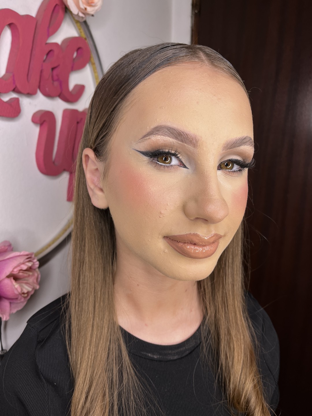Golden beauty by Mimi #nis Make-up / šminkanje Profesionalno šminkanje + veštačke trepavice
