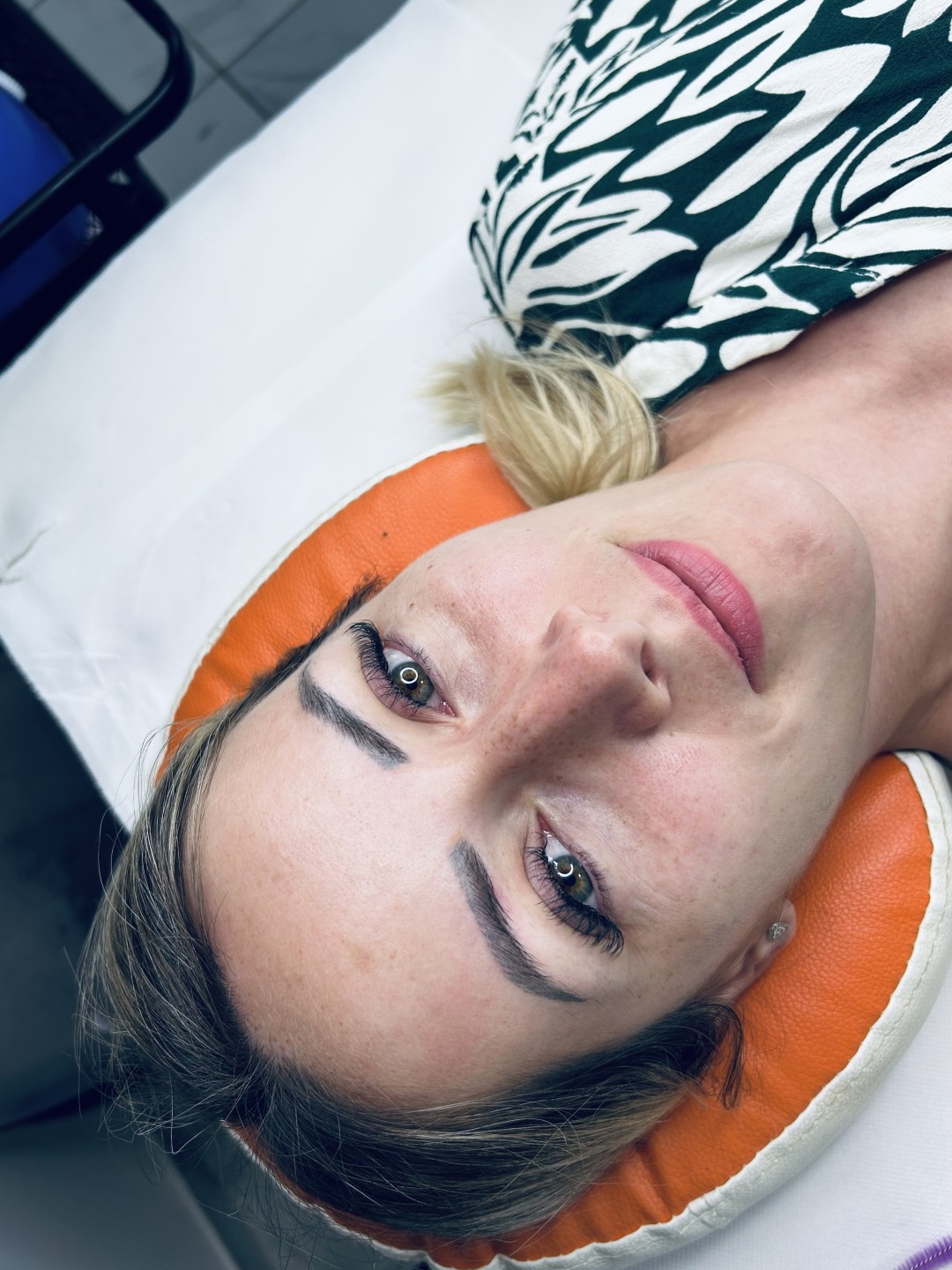 Beauty Code by Nela #novisad Trepavice Svilene trepavice Y